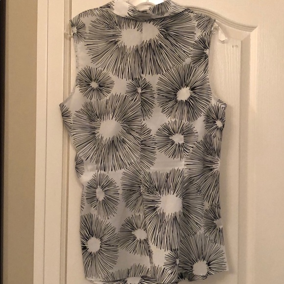 Top - Picture 2 of 4